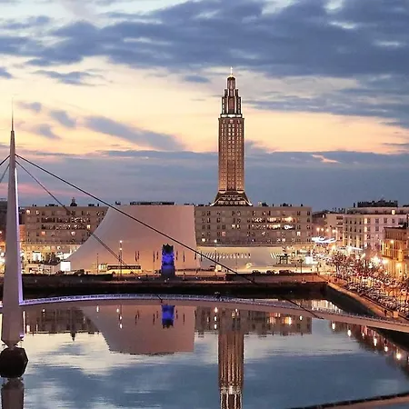L'hirondelle-centre-ville Lumineux Et Au Calme *